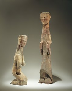 Dvě sošky, pozdní dynastie Čou (1046-256 př. n. l.) 4. - 3. století př. n. l. (dřevo) (podrobnosti viz 394840)