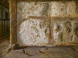 Vápenná a hrázděná zeď od Christen Dalsgaard