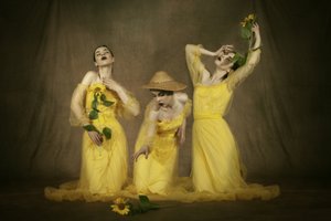 Éterické slunečnice – ženy
