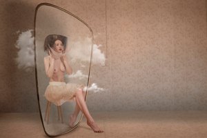 Žena v oblačné bublině od Christine von Diepenbroek