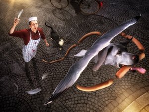 Honba za klobásou na ulici od Christophe Kiciak