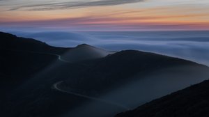 Silnice na Hoře soumraku