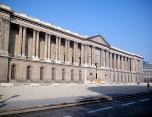 Pohled na Palais du Louvre a kolonády. Vytvořil architekt Claude Perrault (1613-1688) od Claude Perrault