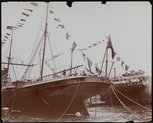 S.S. "Umbria" v doku, cca 1897 (černobílá fotografie)