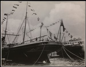S.S. "Umbria" v doku, cca 1897 (černobílá fotografie)