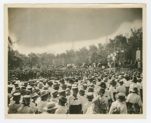 Promoce na Tuskegee Institute, asi 1916-18 (čb fotografie) od Cornelius Marion Battey