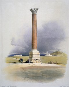 Pompeiův sloup, Alexandrie: Sloup z červené žuly vztyčený Diokleciánovi, 4. století, kdysi se předpokládalo, že označuje místo pohřbu Pompeje Velikého. Autor: David Roberts (1796-1864), skotský malíř a orientalista. od David Roberts