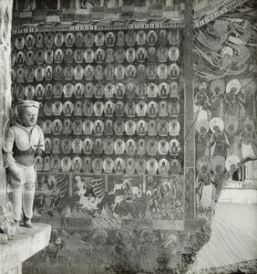 Jeskyně 257, přední část severní stěny, jeskyně Dunhuang, Čína, Foto 1275/1 (44) od Desmond Parsons