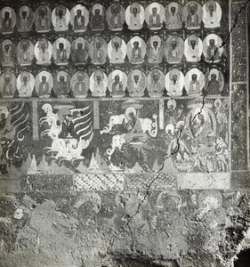 Tisíc buddhů a nidāna Lady Sumati, jeskyně 275, severní stěna, jeskyně Dunhuang, Čína, foto 1275/1 (86) od Desmond Parsons
