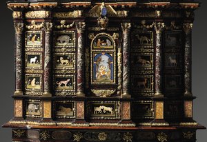 Skříň na stojanu Ludvíka XIV. (pozlacený bronz, pietra dura, želvovina, jasan, ebonizované a pozlacené) (viz také 1766355-6) od Domenico and Gobelins workshop (attr. to) Cucci