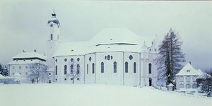 Pohled na Wieskirche ve sněhu (foto) od Dominikus Zimmermann