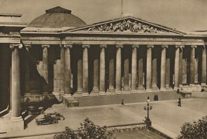 Kolonádová fronta Britského muzea na místě starého Montague House, c1935. od Donald McLeish