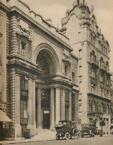Třetí vědecká církev Kristova v Curzon Street, c1935. od Donald McLeish