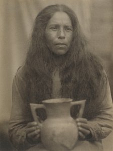 Čerokézská žena, asi 1929 (čb fotografie)