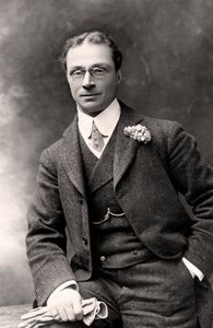 Huntley Wright 1869-1941, anglický herec, začátek 20. století.