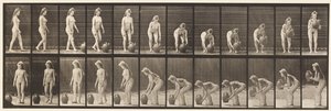 Talíř 228. Otáčení a zvedání nádoby na vodu ze země od Eadweard Muybridge