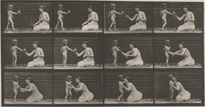 Číslo desky 465. Dítě přinášející kytici ženě,1887 (foto) od Eadweard Muybridge