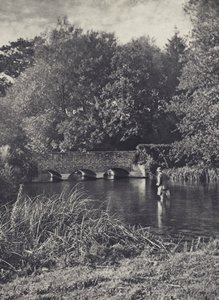 Večerní východ na mostě Leverton Bridge (čb fotografie) od Edward Alfred Barton