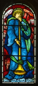 Hoarwithy, St Catherine, Morris & Co., Edward Burne-Jones, Trumpeting Angel, 1879 od Edward Burne Jones