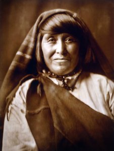 Žena z domu Acoma, c. 1904, foto Edward S. Curtis od Edward Sheriff Curtis
