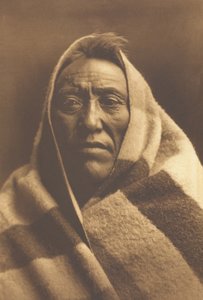 Střední lýtko - Piegan, 1900. od Edward Sheriff Curtis