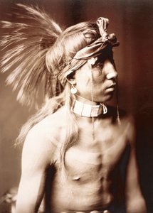 Shows As He Goes od Edwarda S. Curtise, kolem roku 1904 (tónovaný stříbrný tisk) od Edward Sheriff Curtis