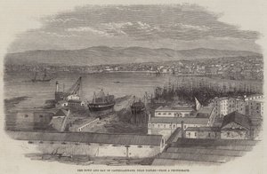 Město a záliv Castellammare, nedaleko Neapole