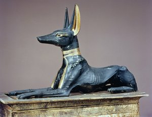 Anubis, egyptský bůh mrtvých z truhly ve formě svatyně, z hrobky Tutanchamona (asi 1370-52 př.nl) Nová říše (dřevo) (viz také 63054)