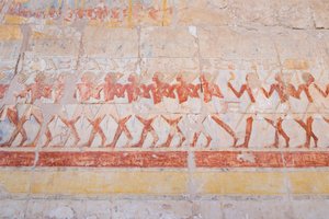 Basreliéfní řezba Hatšepsutiny cesty do země Punt (Somálsko), chrám Hatšepsut v Deir Al Bahari, Luxor, Egypt (foto) od Egyptian 18th Dynasty