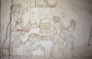 Reliéf zobrazující písaře při práci, z Horemhebovy hrobky (asi 1323-1295 př. n. l.) Nová říše (nástěnná malba) (podrobnosti viz 218337)