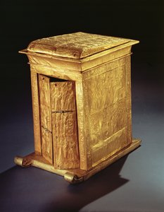 Zlatá svatyně Tutanchamona (asi 1370-1352 př. n. l.) Nová říše (dřevo překryté gessem pokrytým plátovým zlatem) (viz také 227986) od Egyptian 18th Dynasty