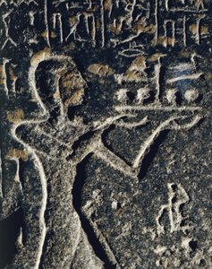 Žulová socha zobrazující prince Merneptaha při uctívání, zasvěcená bohu Ptahovi od Egyptian 19th Dynasty