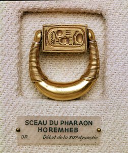 Prsten s pečetí generála Horemheba (asi 1323-1295 př. n. l.) Nová říše (zlato)