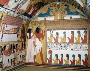 Sennedjem a jeho manželka čelí naos obsahující dvanáct božstev, ze západní stěny hrobky Sennedjem, The Workers Village, New Kingdom (nástěnná malba)