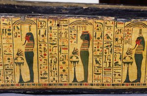 Detail vnější základny rakve mumie Nesjamuna, pravděpodobně nalezené v Deir El-Bahri, Nová říše, cca 1100 př. n. l. (lakované dřevo) od Egyptian 20th Dynasty