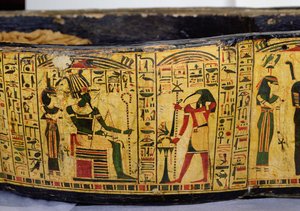 Detail vnější základny rakve mumie Nesjamuna, pravděpodobně nalezené v Deir El-Bahri, Nová říše, cca 1100 př. n. l. (lakované dřevo) od Egyptian 20th Dynasty