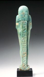 Zadní pohled na figurku Ushabti pro Nakht-Hor-em-heb-mes-em-khereden, pozdní dynastické období, cca 600 př. n. l. (fajáns) (přední strana viz 241439) od Egyptian 26th Dynasty