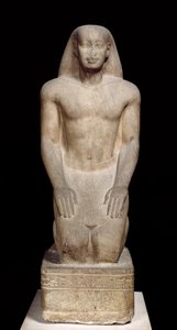 Socha klečícího Nachtorheba, období Saitů, asi 595-589 př. n. l. (kvarcit) (viz také 105657 a 280065)