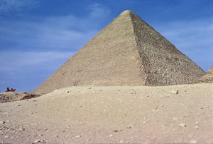 Velká Chufuova pyramida (asi 2551-2528 př. n. l.) Stará říše