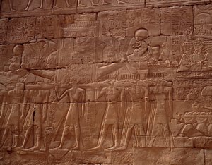 Egyptský starověk: reliéf z chrámu Karnak (Karnak), Luxor, Egypt