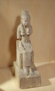 Socha bohyně Rattawy, z Medamud (vápenec) od Egyptian Ptolemaic Period