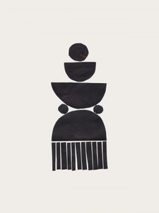 Abstraktní geometrický totem od Ejaaz Haniff