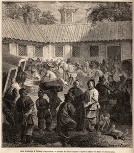 Nádvoří hostelu v Chiang Ping Cheou. Kresba Emila Bayarda (1837-1891) pro ilustraci cesty ze Šanghaje do Moskvy v letech 1859 až 1862 od pana de Bourboulona, francouzského ministra Číny. Rytina v „“ Le tour du monde““, editoval Edouard Charton od Emile Antoine Bayard