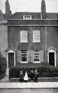 387, Commercial Road, Portsmouth, Hampshire, rodiště Charlese Dickense dne 7. února 1812, kolem roku 1900 od English Photographer