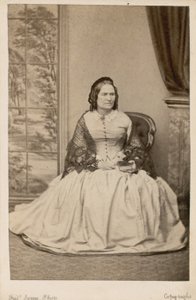 Agnes Strickland, autor od English Photographer