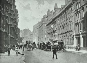 Army and Navy Stores, Victoria Street, Westminster LB: při pohledu na východ od Francis Street, 1895 od English Photographer