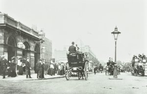 Baker Street Station, Marylebone Road, Westminster LB: při pohledu na východ od Baker Street, 1895 od English Photographer