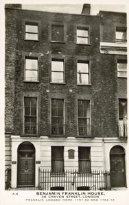 Dům Benjamina Franklina, Craven Street, Londýn (černobílá fotografie) od English Photographer