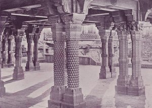 Zakřivené pilíře, Panch-Mahal, Fatehpur-Sikri od English Photographer