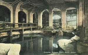 Kruhové římské lázně, Bath (barevné foto) od English Photographer